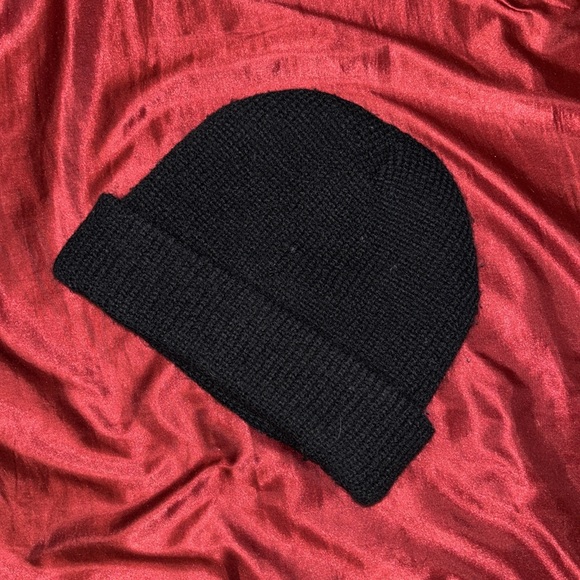 Knit beanie - Picture 2 of 2